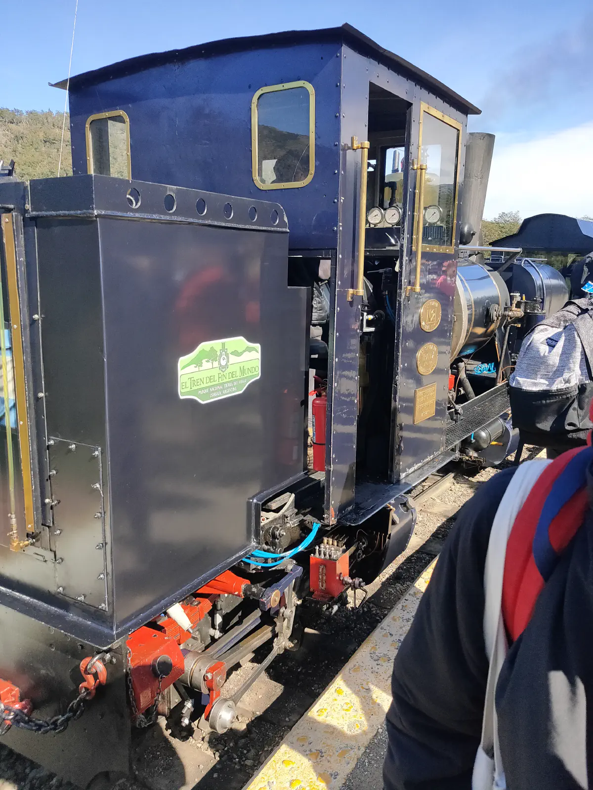 世界の果て号の運転席