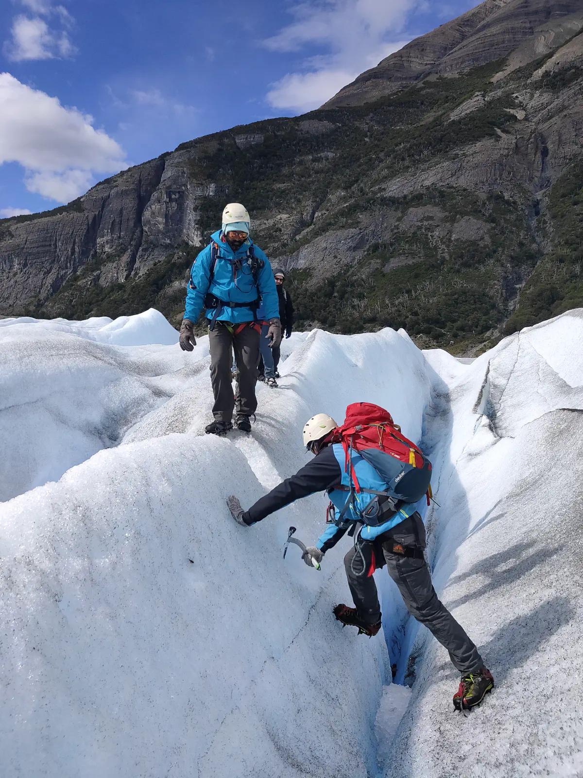 ペリトモレノ氷河のBIG ICEトレッキングの様子